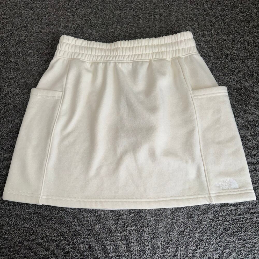 The North Face Evolution Skirt‎ White Dune Women's Size Small NEW NWT Gorpcore